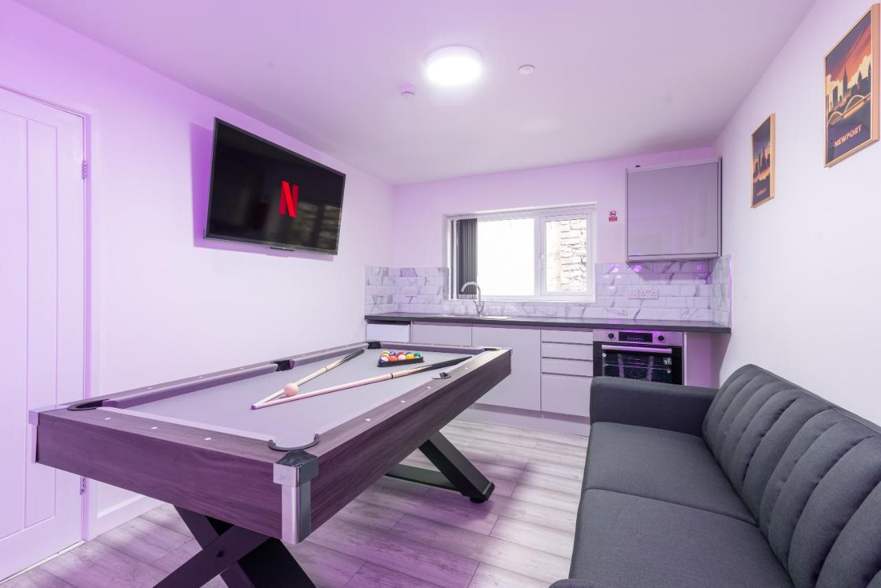 Exquisite Cardiff Apartments- With Garden Lounge & Games Room Екстер'єр фото